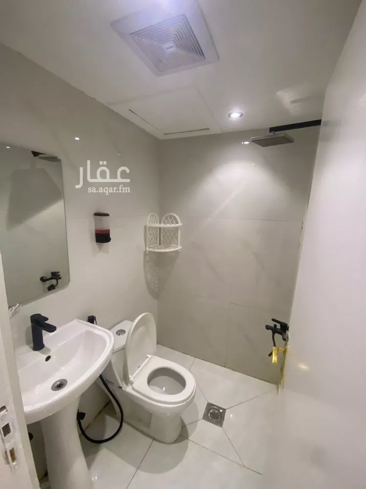 شقة للإيجار في شارع زهير بن أبى سلمى, حي المصيف, مدينة الرياض, منطقة الرياض
