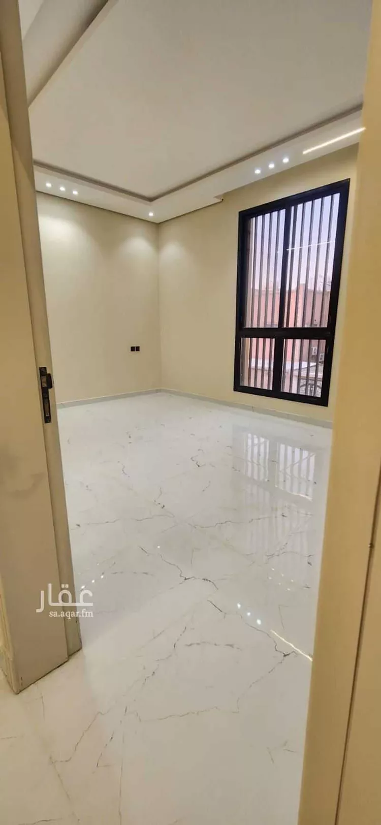 فيلا للبيع في شارع عبدالله الخليفي, حي العزيزية, مدينة الرياض, منطقة الرياض 7