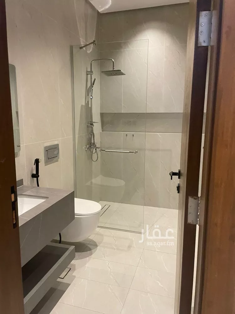 شقة للإيجار في شارع اسد بن مالك, حي الصواري, مدينة جدة, منطقة مكة المكرمة صورة 4
