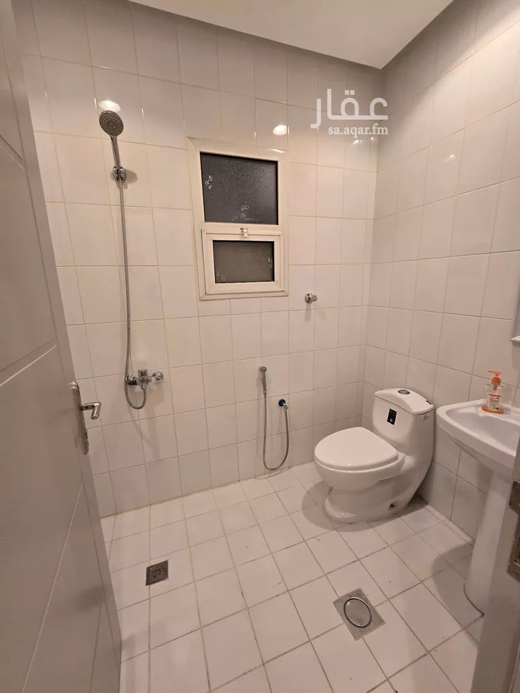 شقة للإيجار في شارع مصدة, حي الوادي, مدينة الرياض, منطقة الرياض