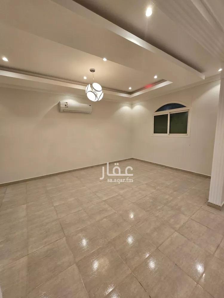 فيلا للإيجار في شارع نبرة, حي الوادي, مدينة الرياض, منطقة الرياض صورة 2