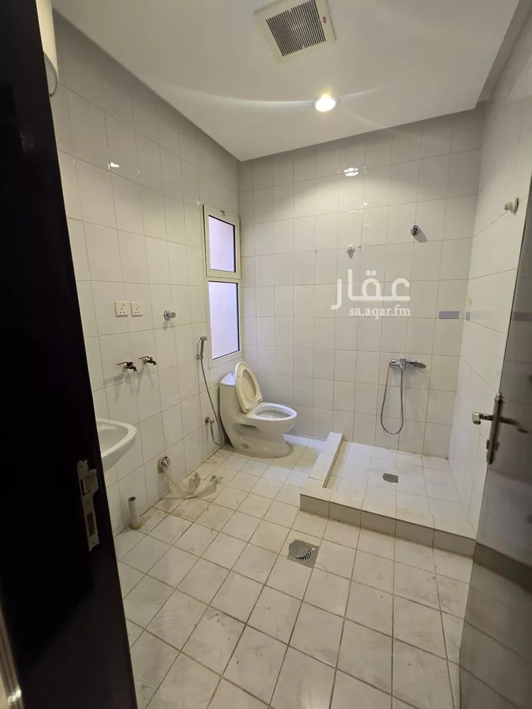 شقة للإيجار في شارع وادي بيش, حي الوادي, مدينة الرياض, منطقة الرياض 7