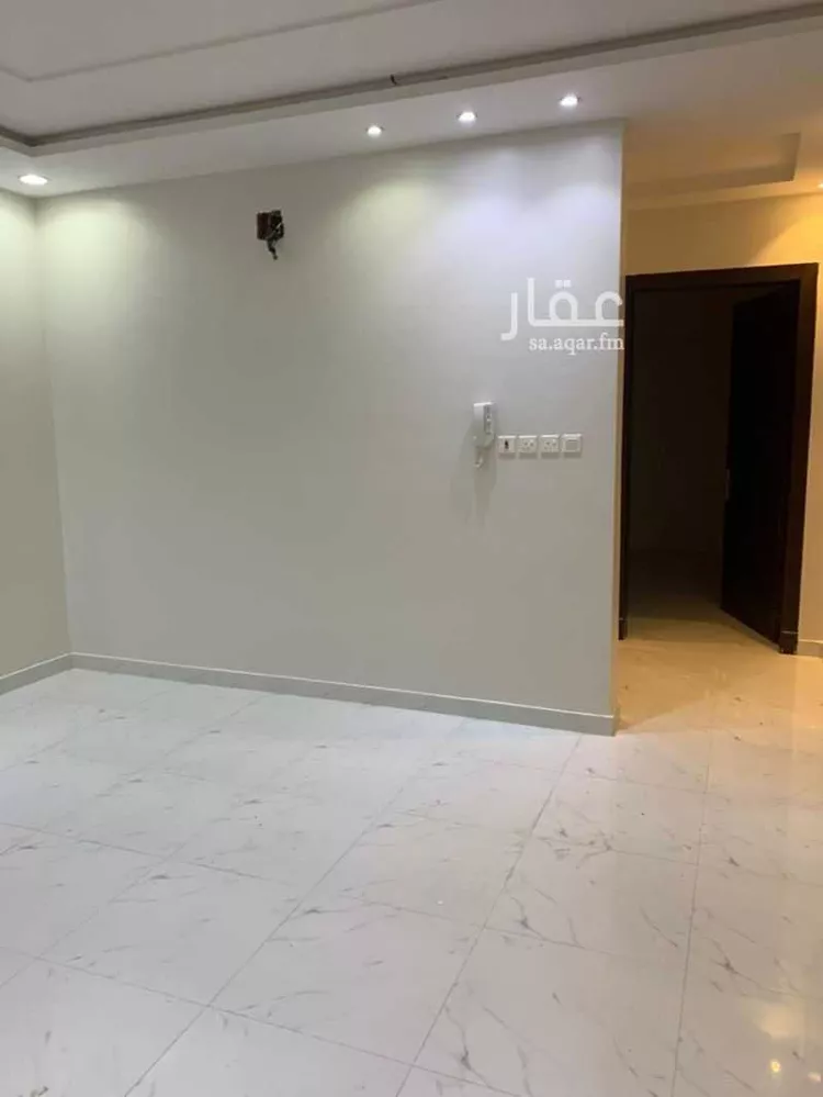 فيلا للإيجار في شارع أحمد بن بركة, حي الرمال, مدينة الرياض, منطقة الرياض صورة 3