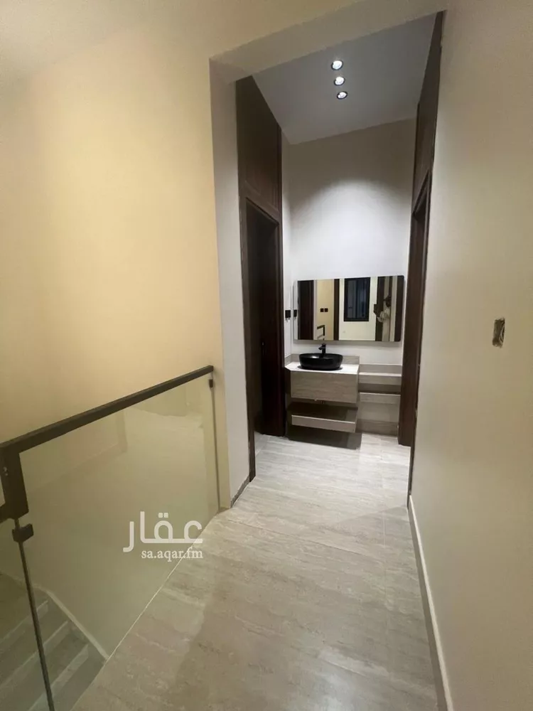 فيلا للبيع في شارع خلف بن معدان, حي بدر, مدينة الرياض, منطقة الرياض