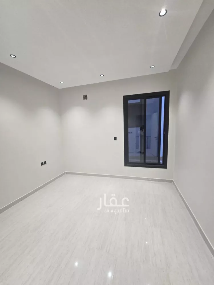 فيلا للبيع في شارع أبي طالب الكرخي, حي الخليج, مدينة الرياض, منطقة الرياض صورة 2