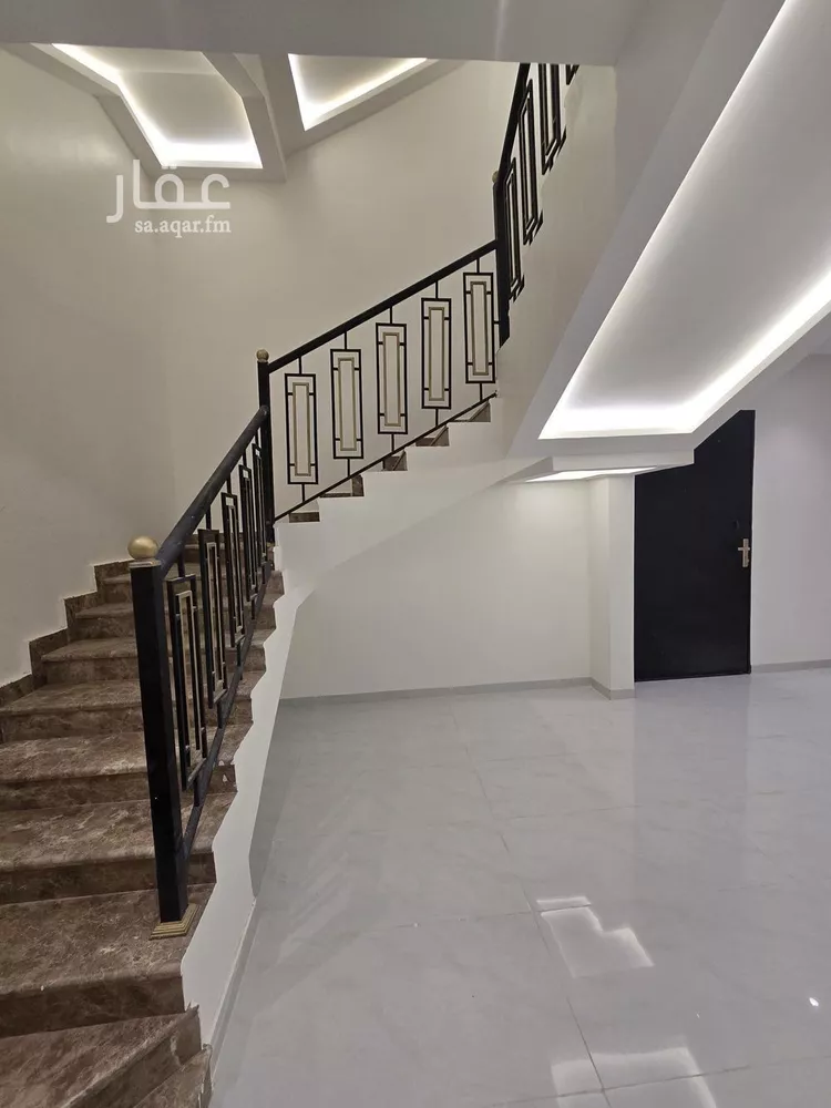 فيلا للبيع في شارع السر, حي النهضة, مدينة الرياض, منطقة الرياض صورة 2