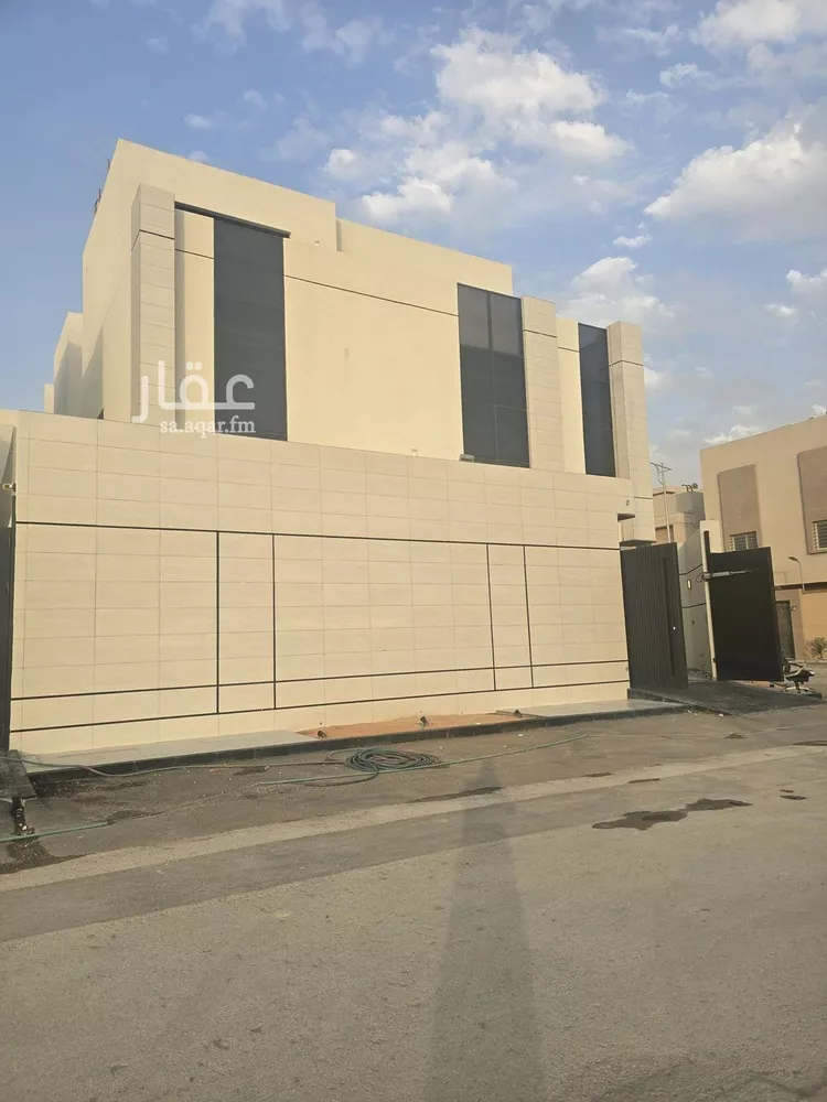 فيلا للبيع في شارع أحمد بن بكر بن بقية, حي العارض, مدينة الرياض, منطقة الرياض صورة 2