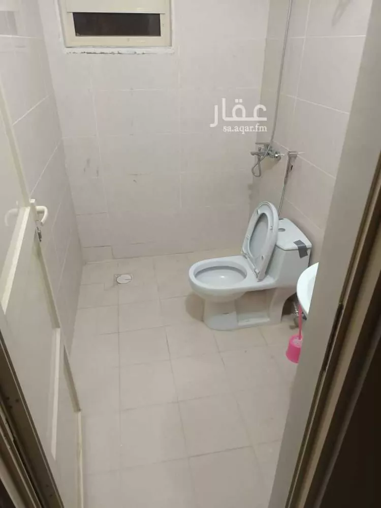 شقة للإيجار في شارع اسعد بن ابي نصر, حي بنى حارثة, مدينة المدينة المنورة, منطقة المدينة المنورة