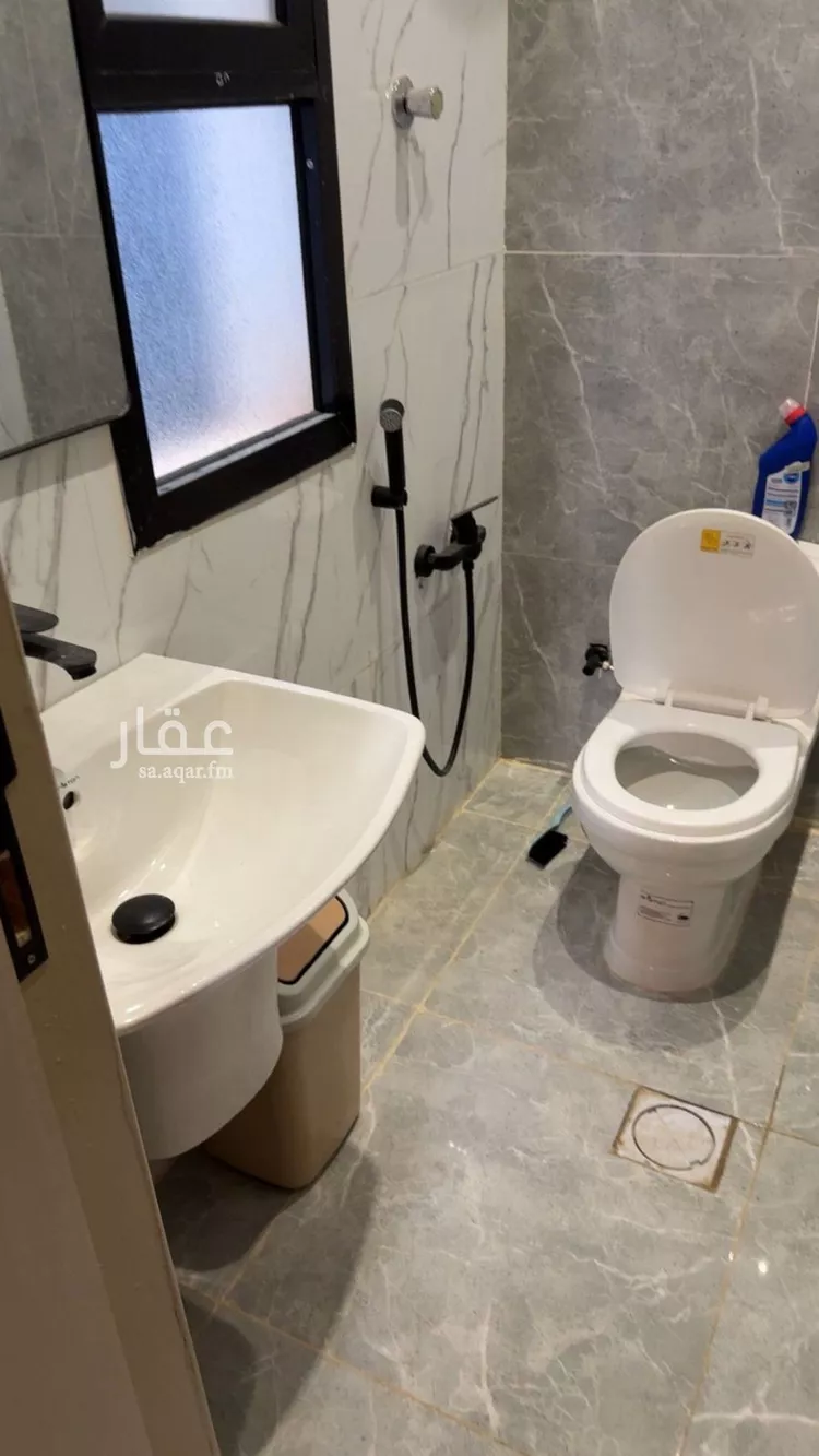 شقة للإيجار في شارع أبي العجاج ، حي عكاظ ، الرياض ، منطقة الرياض صورة 4