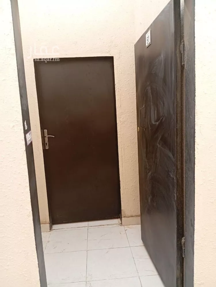 عمارة للإيجار في شارع إبراهيم بن ميسرة, حي الرمال, مدينة الرياض, منطقة الرياض صورة 2