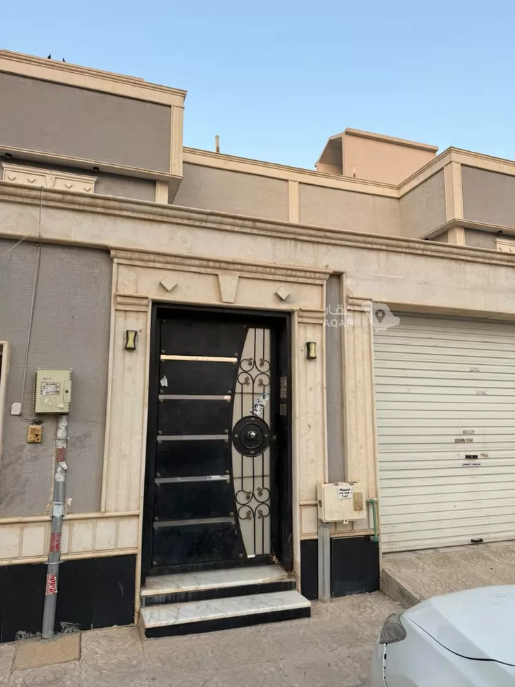 Floor for Rent in Riyadh Ar Rimal 5