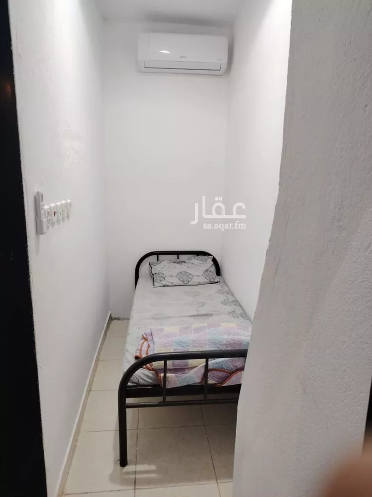غرفة للإيجار في شارع جعفر بن أبي بكر لبني, حي الرمال, مدينة الرياض, منطقة الرياض