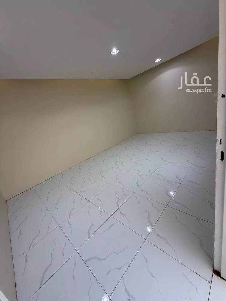 عمارة للإيجار في شارع الحسن بن أحمد الجلال, حي الرمال, مدينة الرياض, منطقة الرياض صورة 3