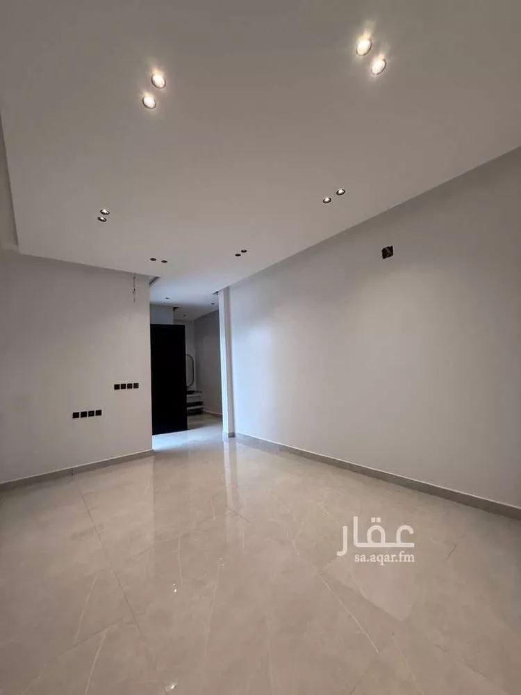 دور للبيع في شارع عثمان الرويني ، حي الشرق ، الرياض ، منطقة الرياض صورة 2