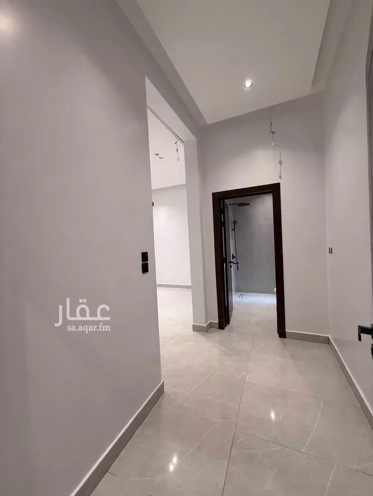 دور للبيع في شارع عثمان الرويني ، حي الشرق ، الرياض ، منطقة الرياض صورة 2