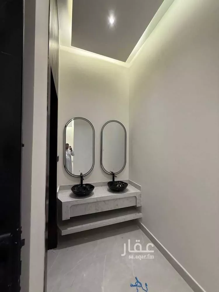 دور للبيع في شارع عثمان الرويني, حي البيان, مدينة الرياض, منطقة الرياض صورة 2