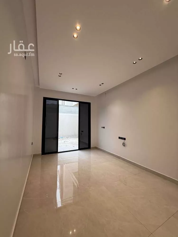 دور للبيع في شارع عثمان الرويني ، حي الشرق ، الرياض ، منطقة الرياض صورة 3