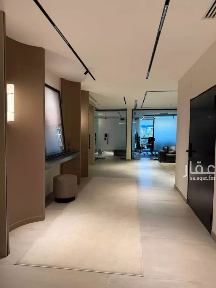 مكتب تجاري للإيجار في شارع سعود بن عبدالعزيز بن محمد الفرعي, حي التعاون, مدينة الرياض, منطقة الرياض صورة 2