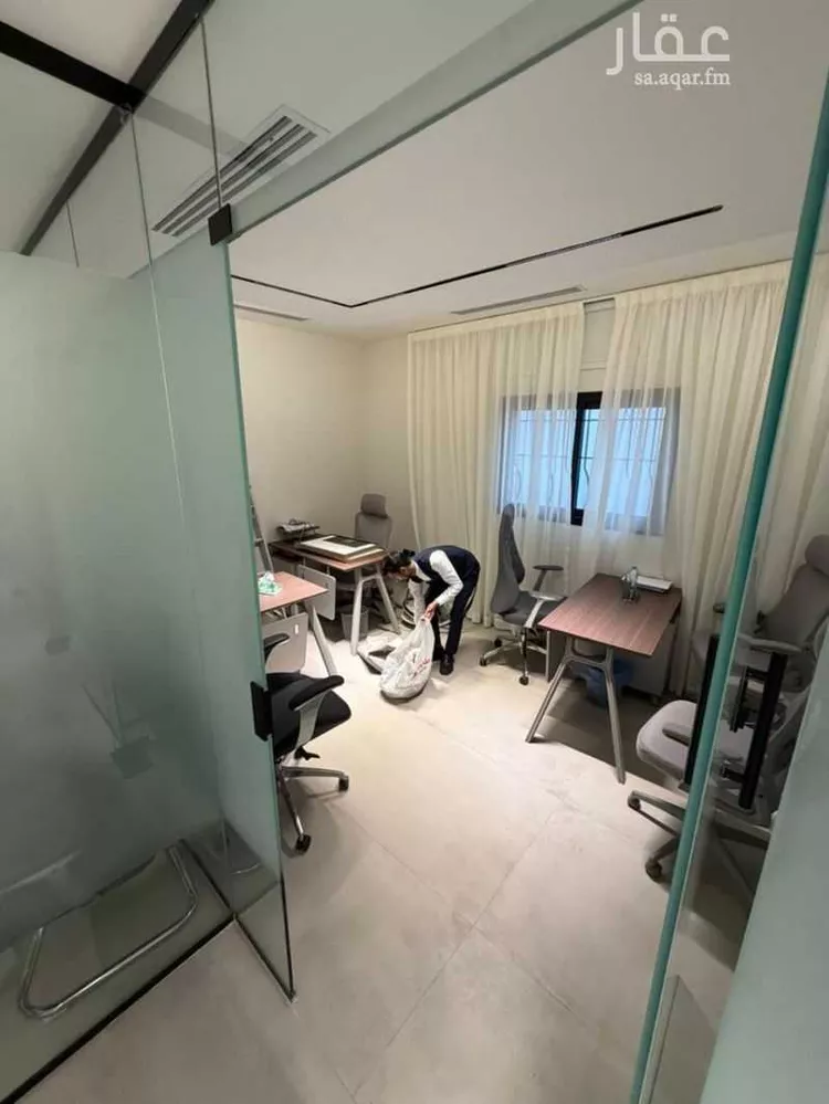 مكتب تجاري للإيجار في شارع سعود بن عبدالعزيز بن محمد الفرعي, حي التعاون, مدينة الرياض, منطقة الرياض صورة 3