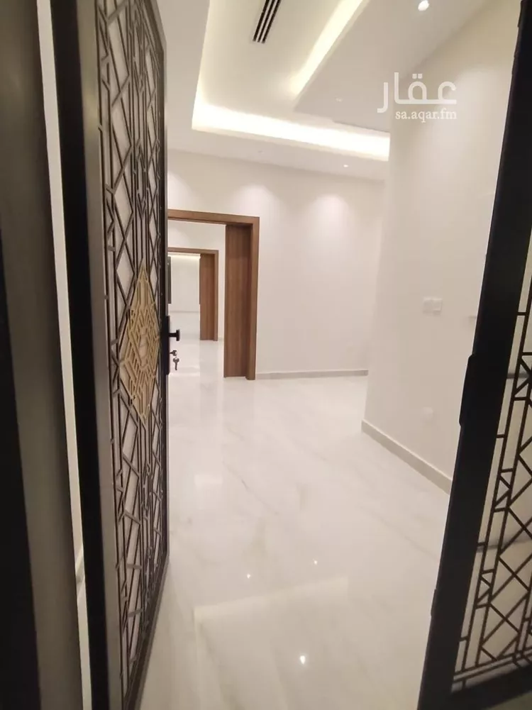 فيلا للبيع في شارع رقم 320, حي النرجس, مدينة الرياض, منطقة الرياض صورة 3