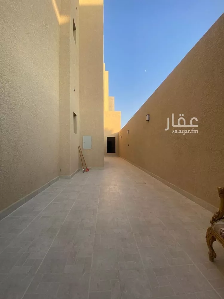 فيلا للبيع في شارع الشيخ عبدالله بن عبداللطيف ال شيخ, حي ظهرة العودة شرق, مدينة الدرعية, منطقة الرياض صورة 4
