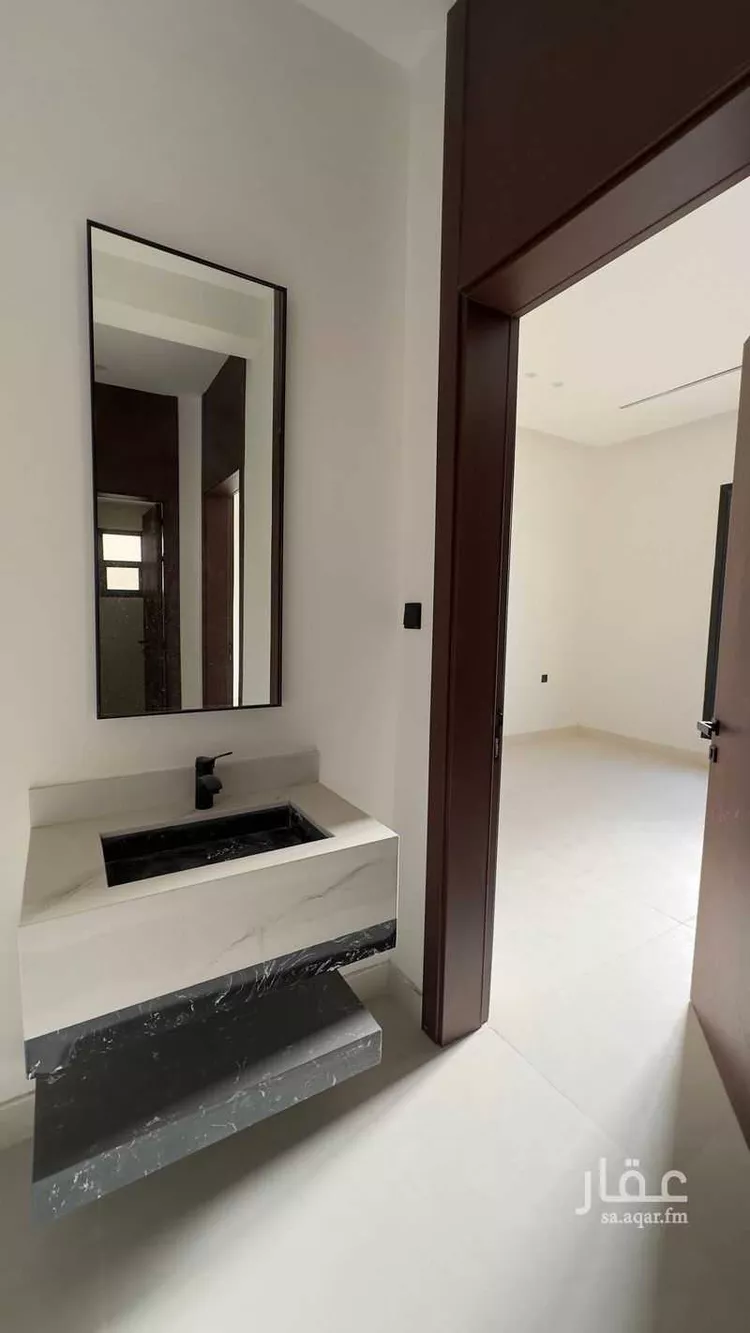 Floor for Sale in Riyadh Ash Sharq 7