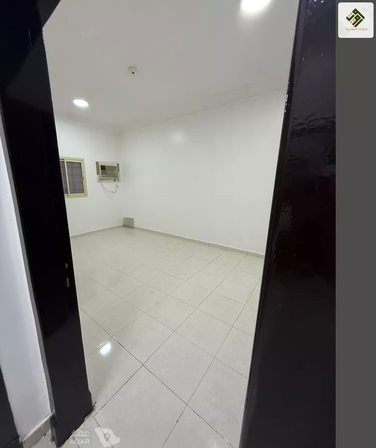 Floor for Rent in Riyadh Ar Rimal 3