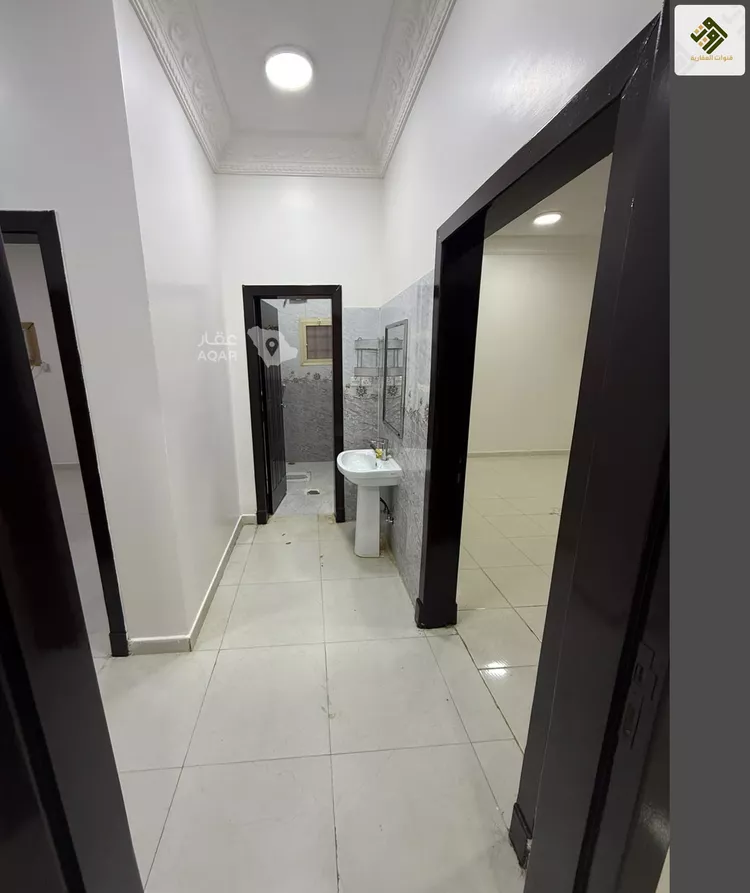 Floor for Rent in Riyadh Ar Rimal 2