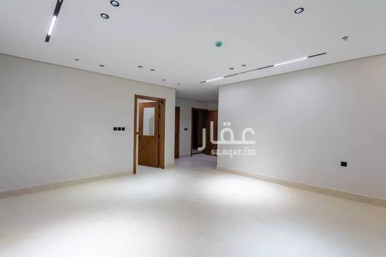 عمارة للبيع في شارع انس ابن مالك, حي الشعلة, مدينة الدمام, المنطقة الشرقية صورة 4