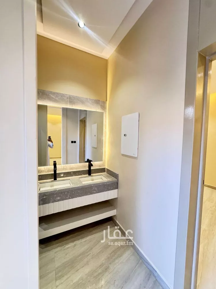 فيلا للبيع في شارع شعبة العنبري, حي العريجاء الغربي, مدينة الرياض, منطقة الرياض صورة 2