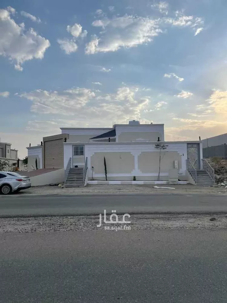فيلا للبيع في شارع 111, حي الوادي, مدينة بلقرن, منطقة عسير