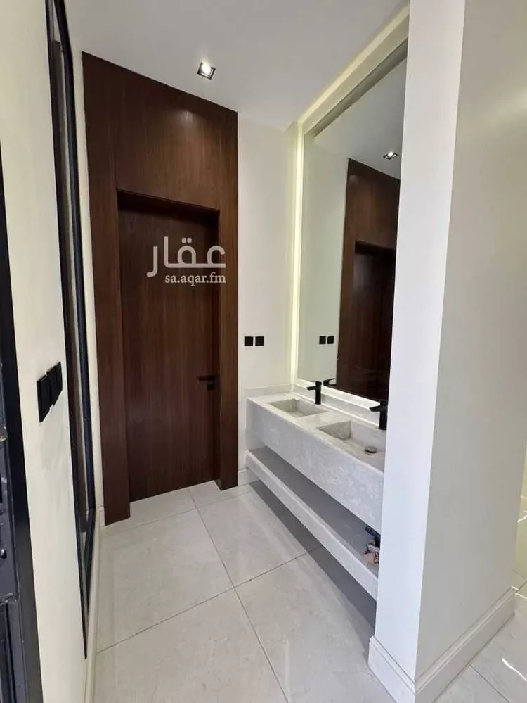 Floor for Sale in Riyadh An Narjis 6