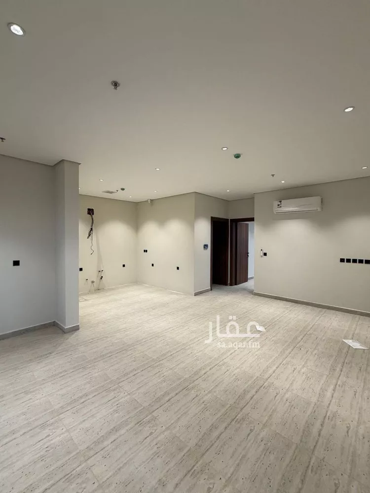 شقة للإيجار في شارع 10ا, حي البحر, مدينة الخبر, المنطقة الشرقية صورة 2