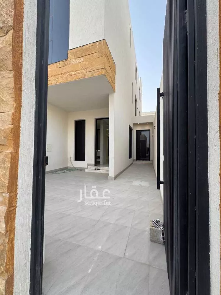 Floor for Sale in Riyadh An Narjis 9