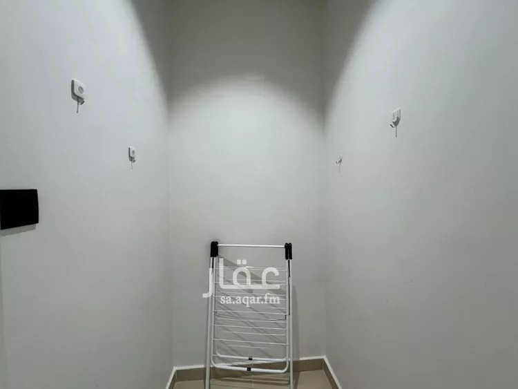 شقة للإيجار في شارع حفصة بنت عمر, حي الروضة, مدينة الرياض, منطقة الرياض 15