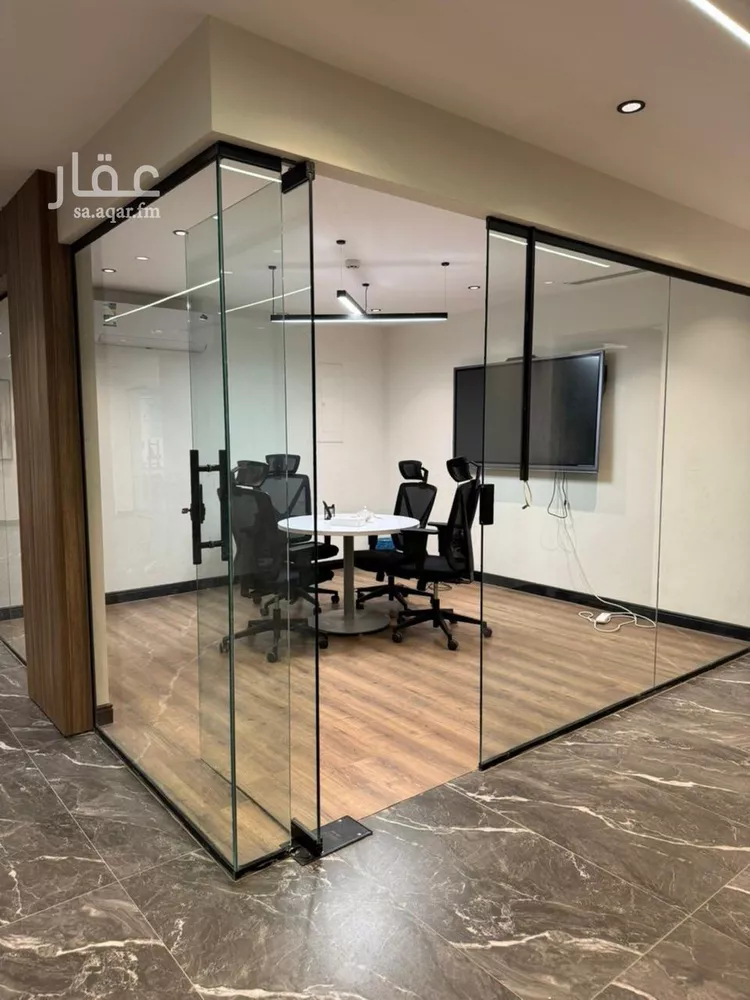 مكتب تجاري للإيجار في شارع  سعود ابن عبدالعزيز ابن محمد, حي التعاون, مدينة الرياض, منطقة الرياض صورة 5