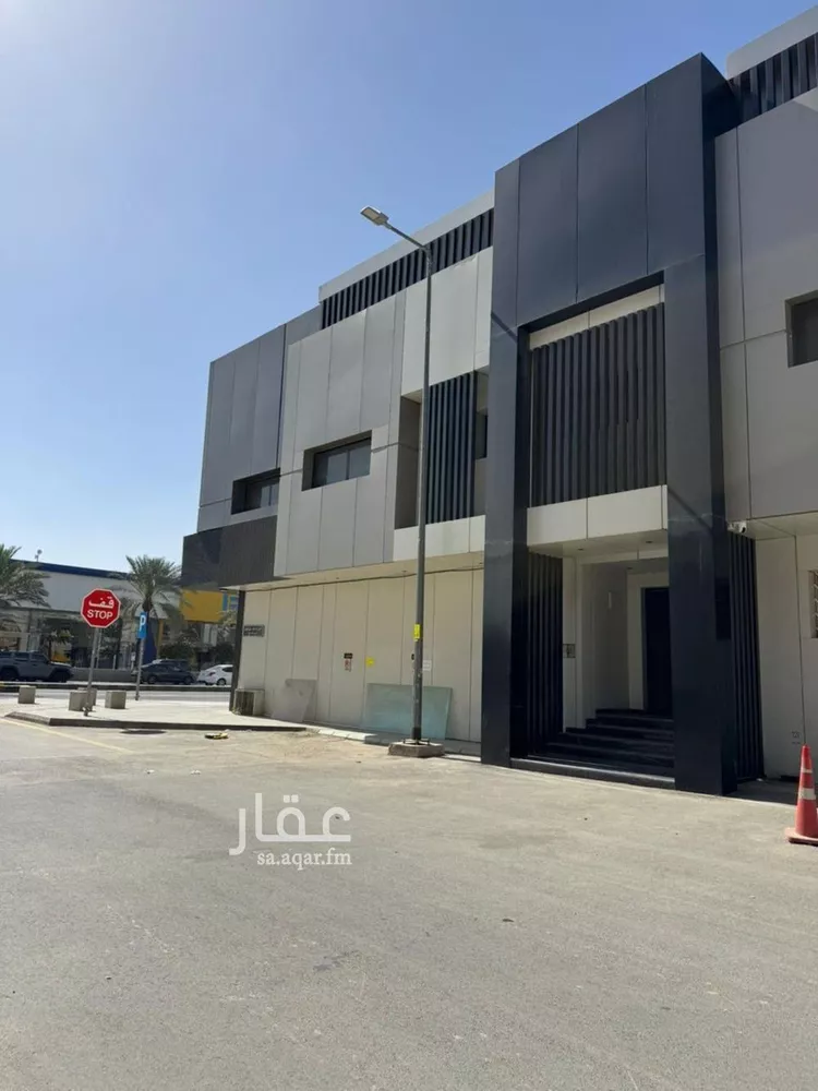 مكتب تجاري للإيجار في شارع  سعود ابن عبدالعزيز ابن محمد, حي التعاون, مدينة الرياض, منطقة الرياض صورة 3