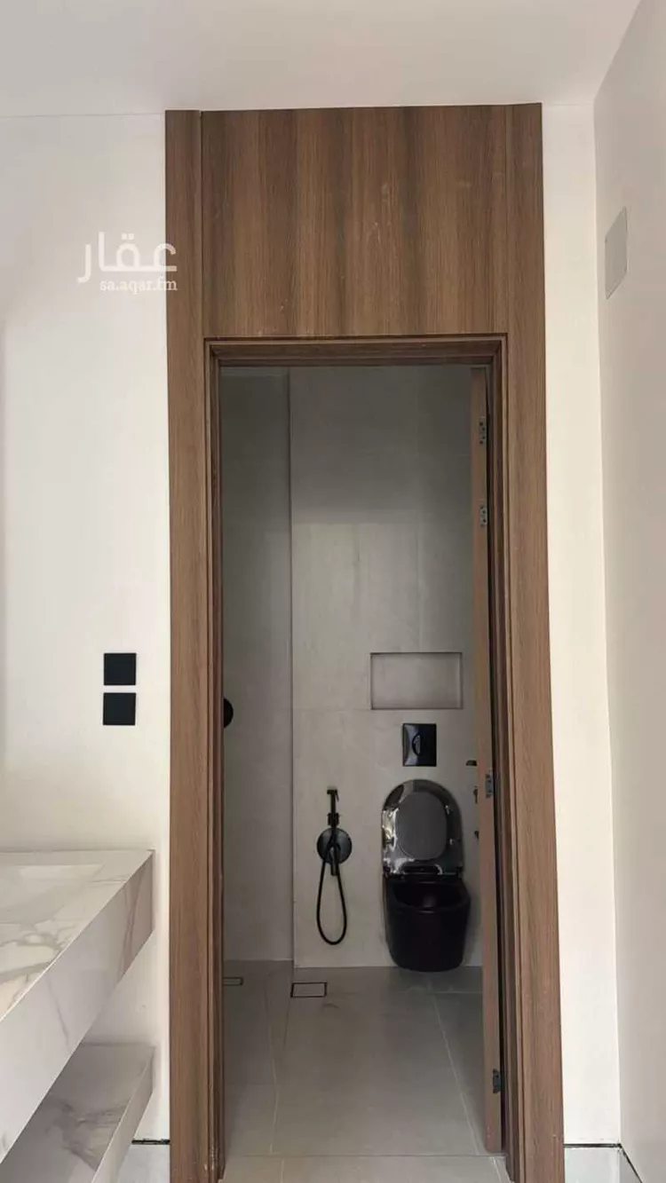 فيلا للإيجار في شارع علي بن هلال, حي الملقا, مدينة الرياض, منطقة الرياض صورة 2
