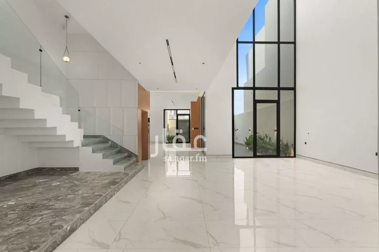 فيلا للبيع في شارع عبدالرحمن بن هرمز, حي النرجس, مدينة الرياض, منطقة الرياض صورة 2