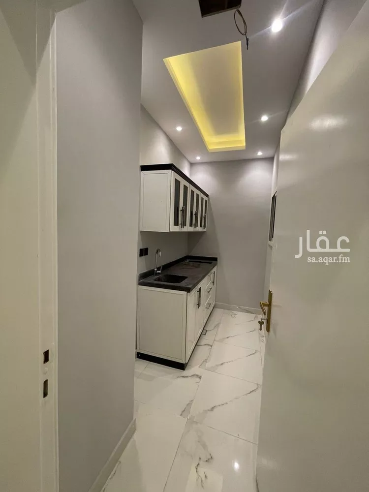 شقة للإيجار في شارع طريق الملك عبد الله, حي مغرزات, مدينة الرياض, منطقة الرياض صورة 5