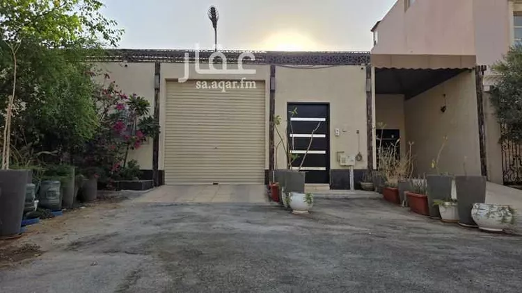 فيلا للبيع في شارع ظهره العودة غرب 99 ، حي ظهرة العودة غرب ، الدرعية ، الدرعية