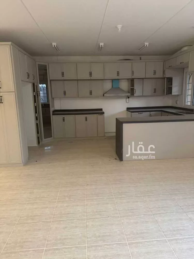 فيلا للإيجار في شارع محمد بن مروان, حي مطار الملك خالد الدولي, مدينة الرياض, منطقة الرياض صورة 3