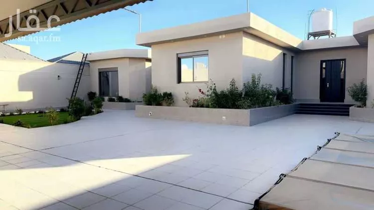 استراحة للبيع في شارع عبدالله ابن خميس, حي القرينة الجديدة, مدينة حريملاء, منطقة الرياض صورة 4