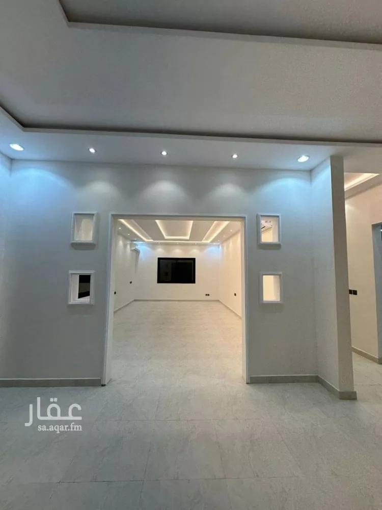 فيلا للإيجار في شارع أحمد بن عجلان, حي القيروان, مدينة الرياض, منطقة الرياض صورة 4