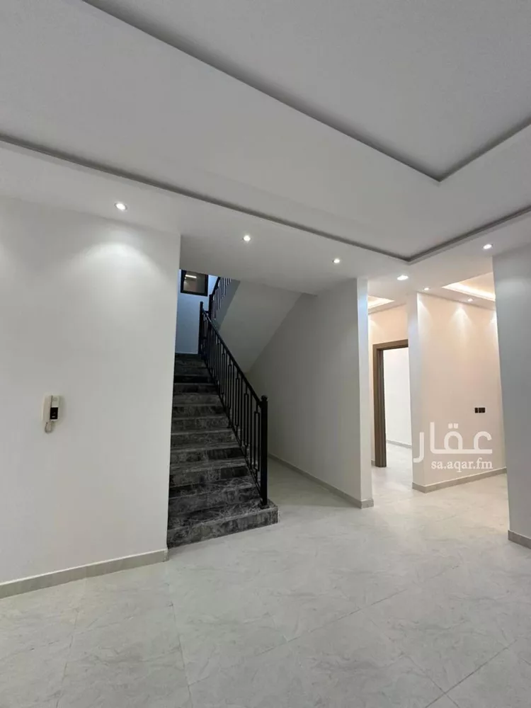 فيلا للإيجار في شارع أحمد بن عجلان, حي القيروان, مدينة الرياض, منطقة الرياض صورة 2