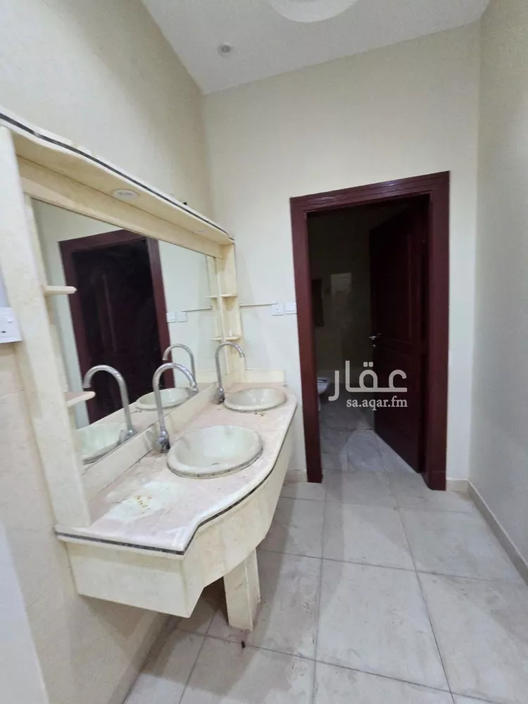 Floor for Rent in Riyadh Al Yasmin صورة 3