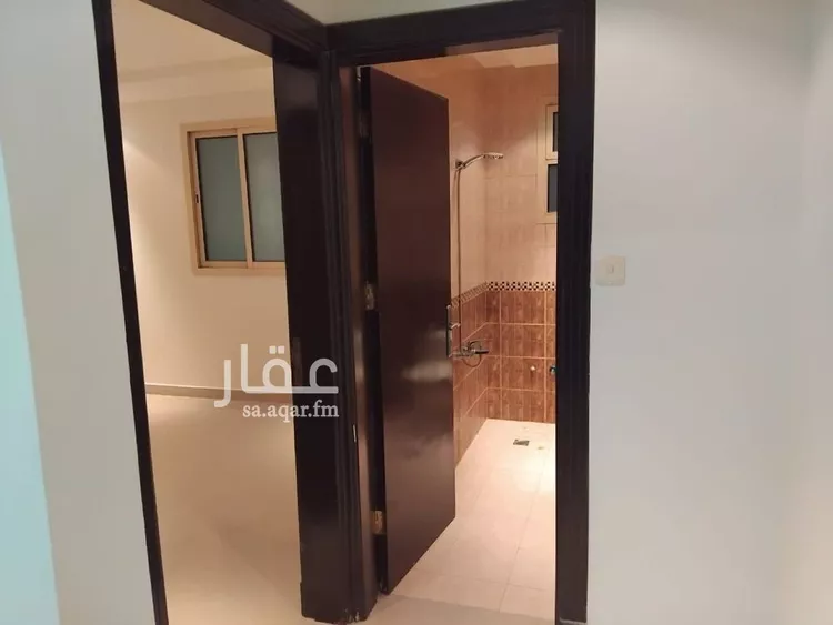 فيلا للإيجار في شارع أحمد بن عبدالله البرقي, حي العارض, مدينة الرياض, منطقة الرياض صورة 2