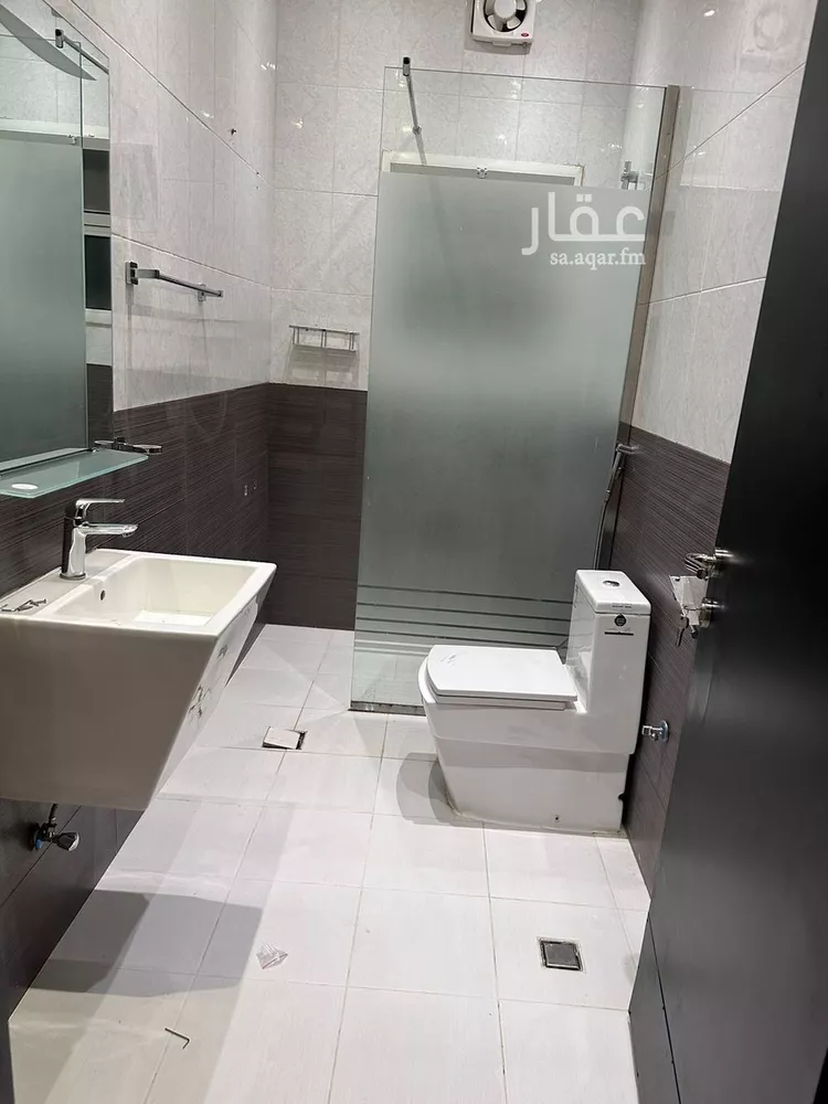 فيلا للإيجار في شارع صبران, حي النخيل, مدينة الرياض, منطقة الرياض صورة 3