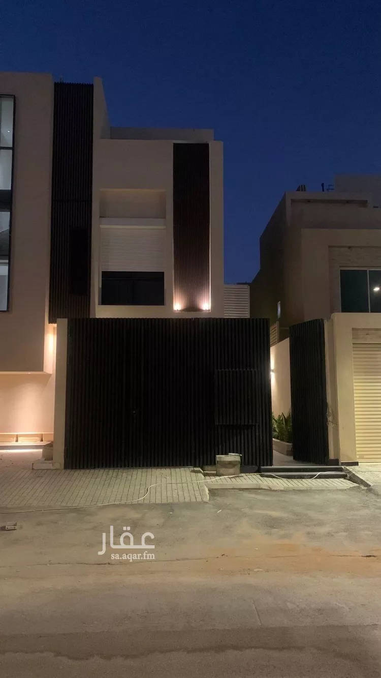 دور للبيع في شارع ابن الوردي, حي العارض, مدينة الرياض, منطقة الرياض