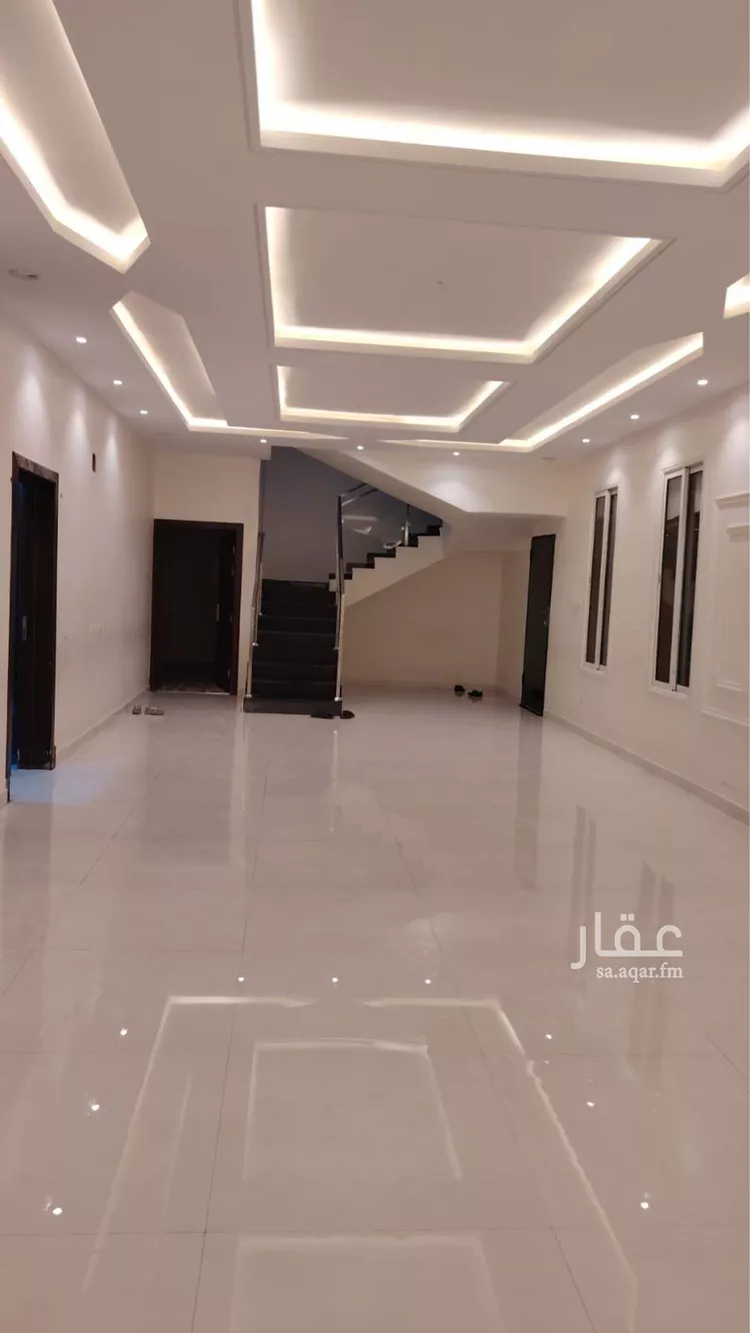 فيلا للإيجار في شارع إبراهيم بن إدريس المالكي, حي الرمال, مدينة الرياض, منطقة الرياض صورة 3